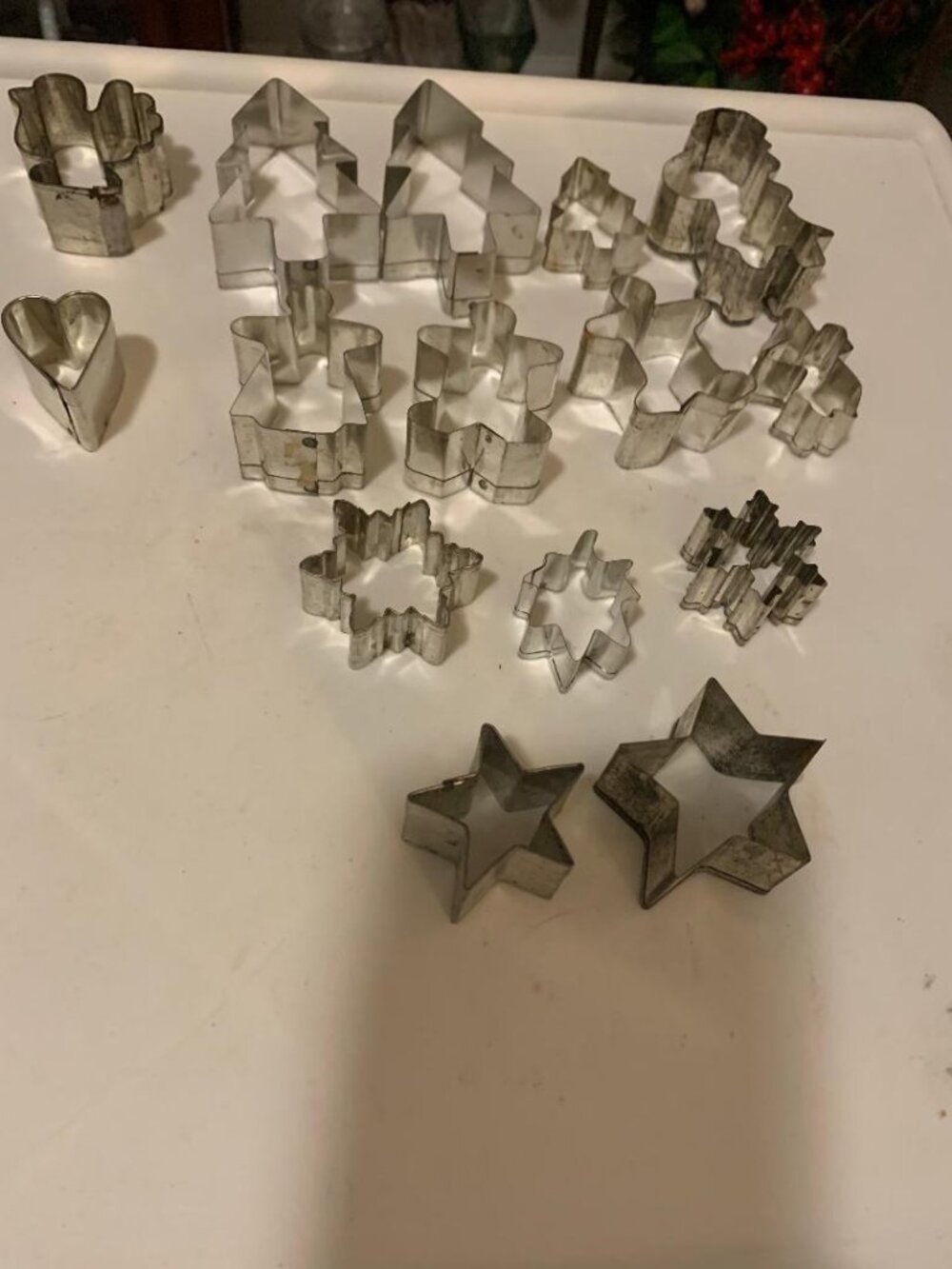 Lot of 15 Metal Christmas Cookie Cutters Various Shapes & Sizes - LOT 5-30